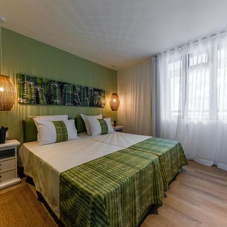 Les Cerisiers Beach Residence, Cosy And Modern 3 Bedroom Apartment Located 50 Metres From The Beach And From All Amenities And Restaurants On The Coastal Road Flic en Flac Екстер'єр фото