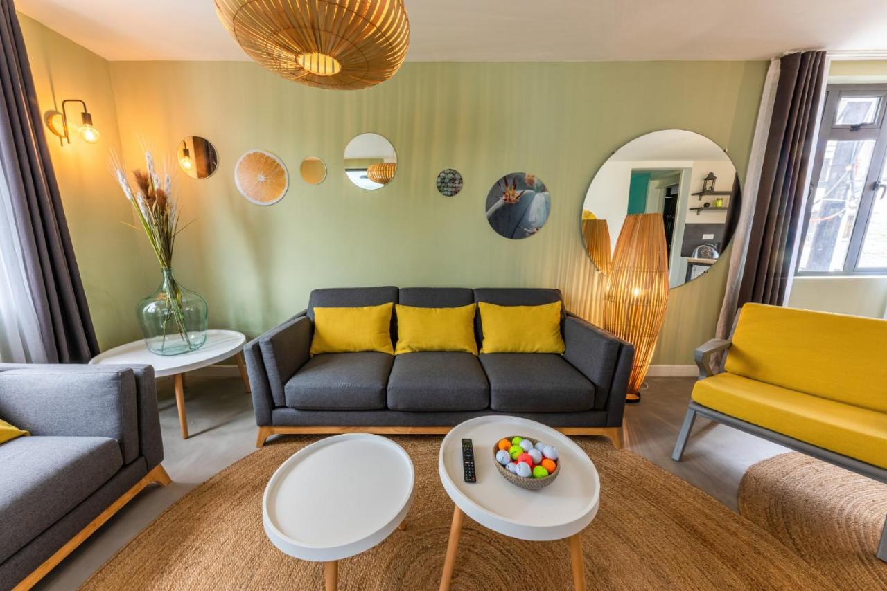 Les Cerisiers Beach Residence, Cosy And Modern 3 Bedroom Apartment Located 50 Metres From The Beach And From All Amenities And Restaurants On The Coastal Road Flic en Flac Екстер'єр фото