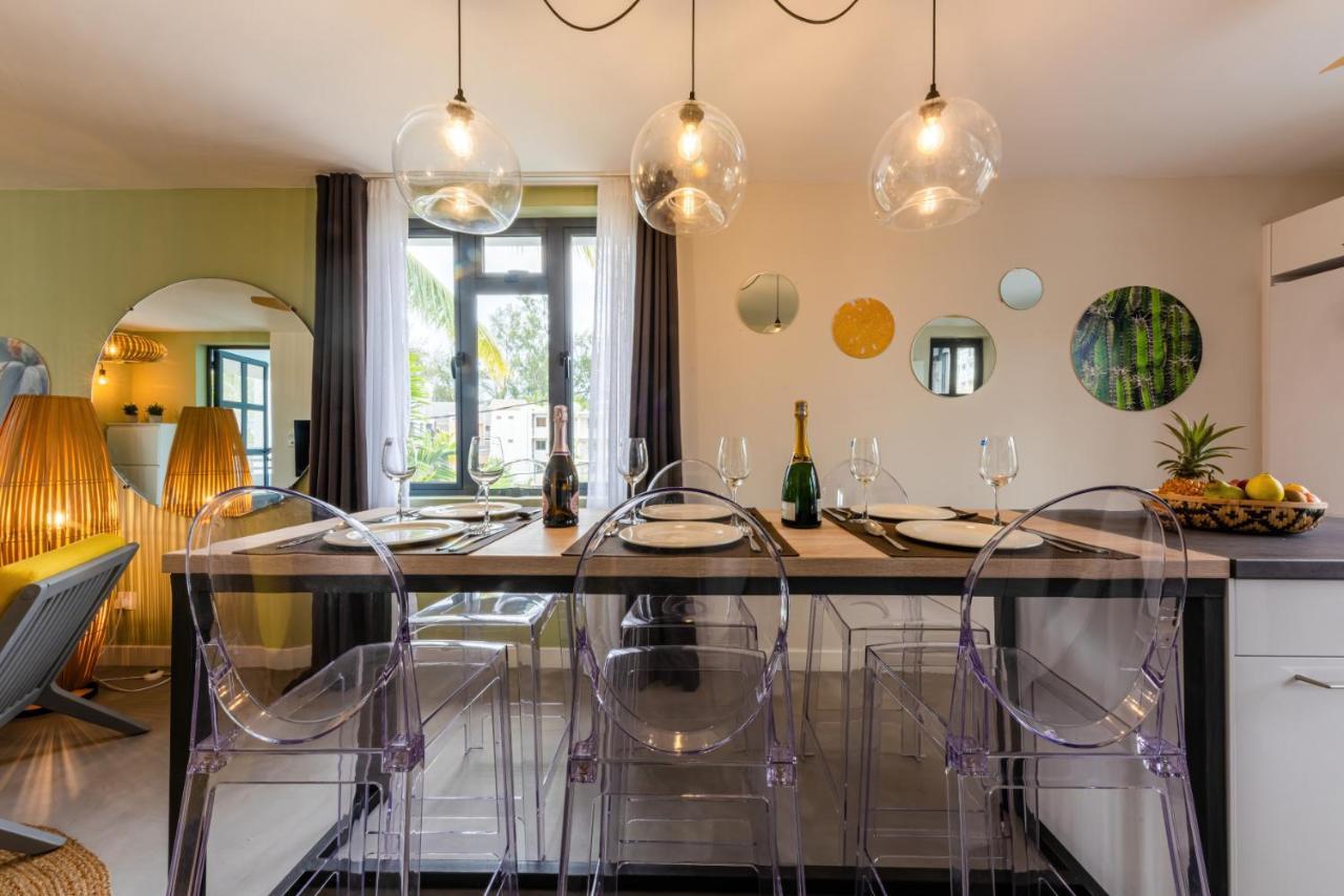 Les Cerisiers Beach Residence, Cosy And Modern 3 Bedroom Apartment Located 50 Metres From The Beach And From All Amenities And Restaurants On The Coastal Road Flic en Flac Екстер'єр фото