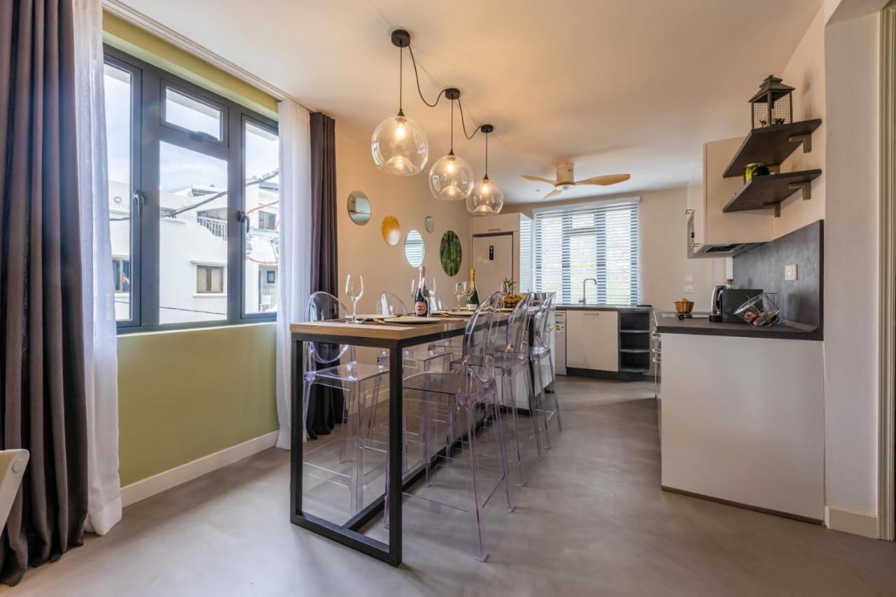 Les Cerisiers Beach Residence, Cosy And Modern 3 Bedroom Apartment Located 50 Metres From The Beach And From All Amenities And Restaurants On The Coastal Road Flic en Flac Екстер'єр фото